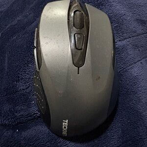 Wireless Mouse - Sleek Black Design